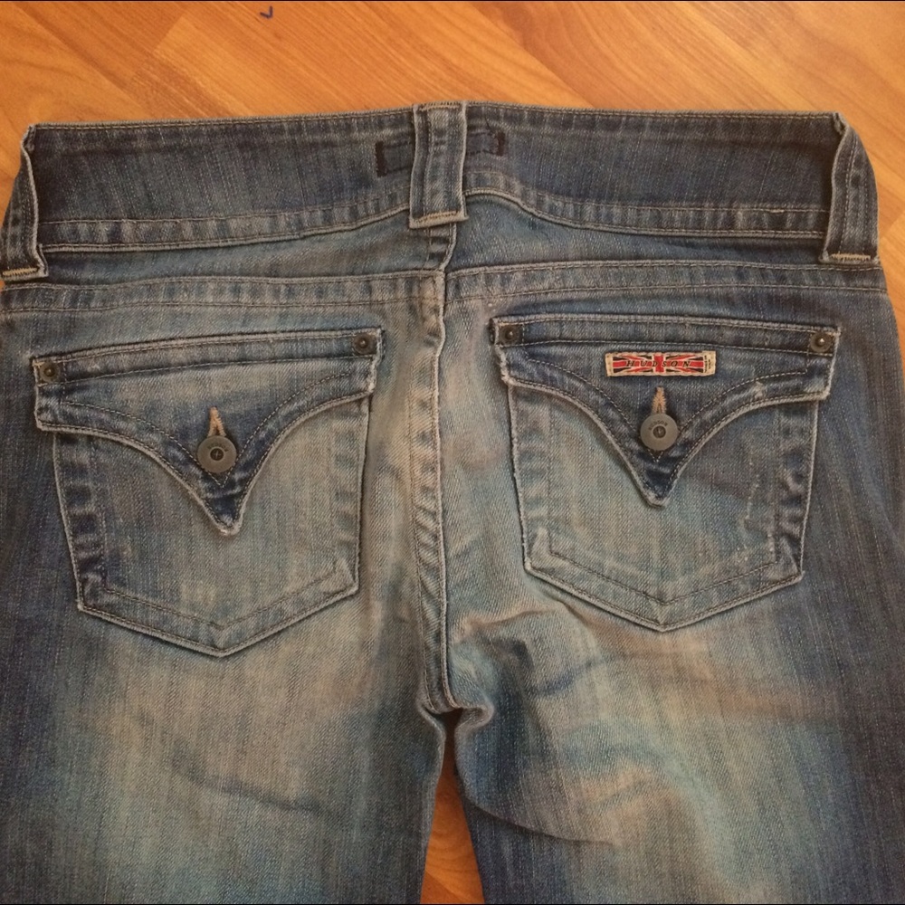 Light wash Hudson Jeans! Size 27